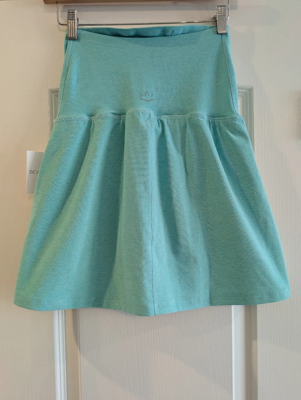 Beyond The Bump Maternity Spacedye Hot Shot Circle Skort Aquamarine Size XS NWT